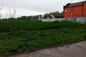 участок по адресу Колгоспна
