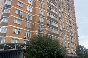 комерційна за адресою Машинобудівників вул., 51