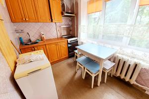 квартира по адресу Салютная ул., 27