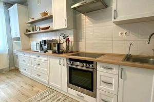 квартира за адресою Залізнична вул., 11