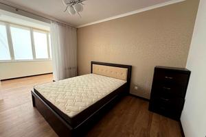 квартира за адресою В'ячеслава Чорновола вул., 60