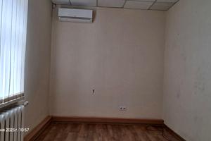 комерційна за адресою Перемоги вул., 4