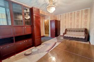квартира за адресою Космонавтів вул., 62