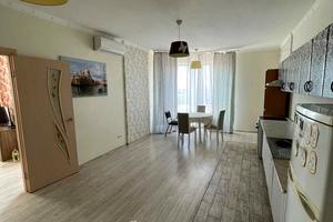 квартира за адресою В'ячеслава Чорновола вул., 15