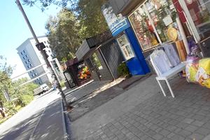 комерційна за адресою Березинська вул., 18