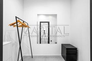 коммерческая по адресу Кловский спуск, 7a