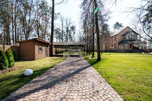 будинок за адресою Українських Героїв вул. (Мічуріна)