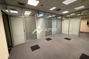 комерційна за адресою Жилянська вул., 75
