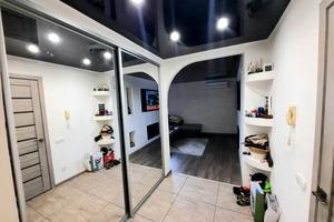 квартира за адресою Івана Франка просп., 10
