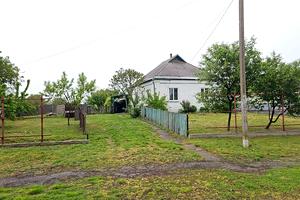 будинок за адресою с. Панфили, Центральна