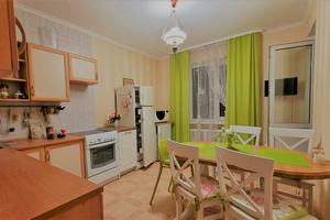 квартира за адресою Драгоманова вул., 14
