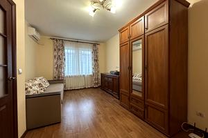 квартира за адресою Софії Русової вул., 7