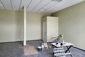 комерційна за адресою Довга вул., 37