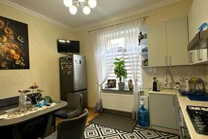 квартира по адресу центр, 10