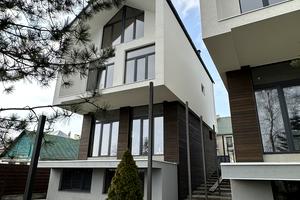 будинок за адресою Андрея Шептицького вул.