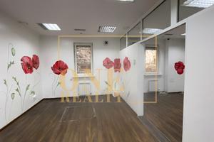 комерційна за адресою Басейна вул., 7-В
