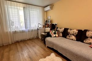квартира за адресою Міщенка вул., 5