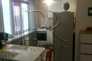 квартира за адресою Космічна вул., 12