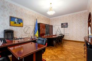 комерційна за адресою Ярославів Вал вул., 14-Г