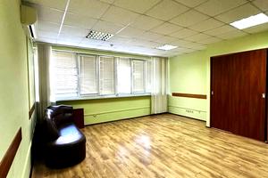 комерційна за адресою В'ячеслава Чорновола просп. (), 63