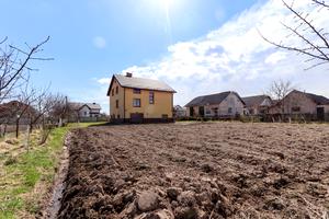 будинок за адресою Садова