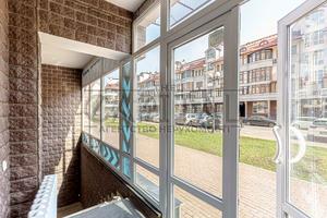 коммерческая по адресу Владимира Ивасюка просп. (Героїв Сталінграду), 8