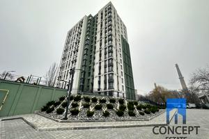 комерційна за адресою Космічна вул., 5