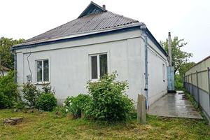 будинок за адресою с. Панфили, Центральна