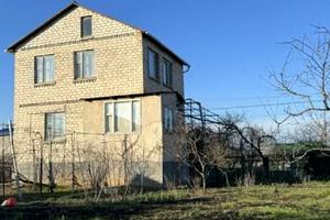 будинок за адресою Горіхова