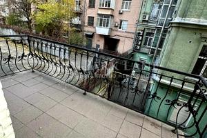 коммерческая по адресу Шота Руставели ул., 30-Б