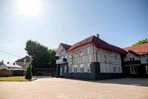 комерційна за адресою Євгена Чикаленка вул., 26