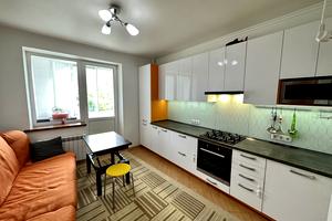 квартира за адресою Юності вул., 3