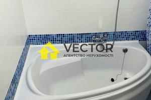 квартира за адресою Соборності вул. (Жовтнева), 22