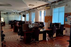 комерційна за адресою Загорівська вул. (Багговутівська), 17-21