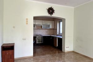 будинок за адресою Набережна вул.