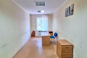 комерційна за адресою Богдана Хмельницького просп. (Героїв Сталінграда), 106А