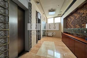 коммерческая по адресу Миколы Бажана просп., 10А
