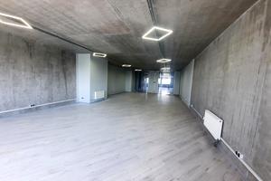 комерційна за адресою Ушинського вул., 40