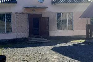 коммерческая по адресу Центральна, 15