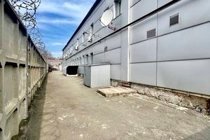 коммерческая по адресу Полонской-Василенко ул. (Желваківського), 111