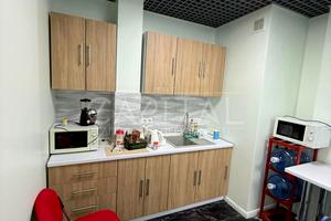 коммерческая по адресу Антоновича ул. (Горького), 74