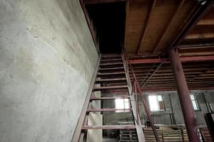комерційна за адресою Універсальний пров., 7