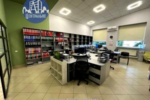 комерційна за адресою Нагірна вул., 7