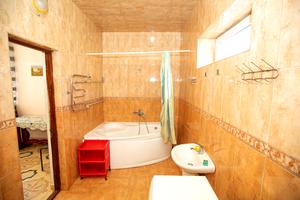 будинок за адресою Юхима Геллера вул. (Жовтневої Революції), 31