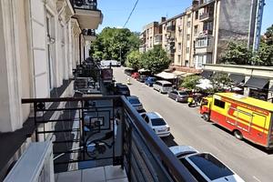 комерційна за адресою Ланжеронівська вул., 19
