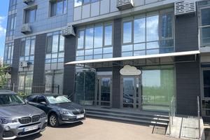 комерційна за адресою Трускавецька вул., 6-В