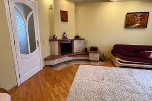 квартира за адресою Олександра Довженка вул., 6