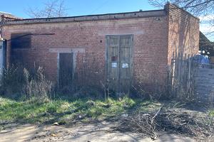 комерційна за адресою Вишнева вул., 5