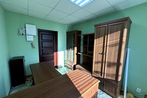 комерційна за адресою Агатангела Кримського вул., 5