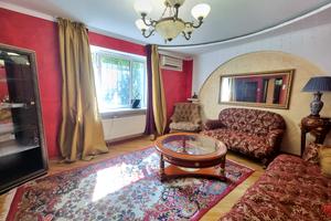 будинок за адресою Прорізна вул.